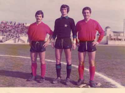 Quei giorni sono ben impressi nella memoria del 70enne Vito Giusto (in foto il primo a sinistra), negli anni 70 punta della rappresentativa pugliese juniores. �Quell�anno giocavo a Bisceglie e giocare in casa fu davvero speciale. La nostra rappresentativa contava molti giocatori della mia squadra come il portiere Narciso e Antonio Musti� 